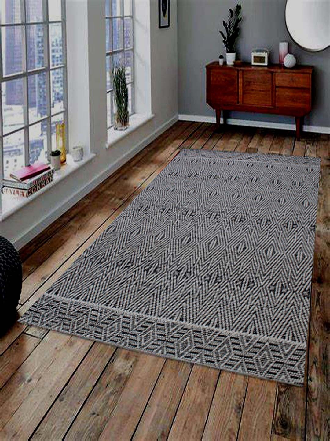 

MRIC White & Black Geometric Handmade Woollen Carpet