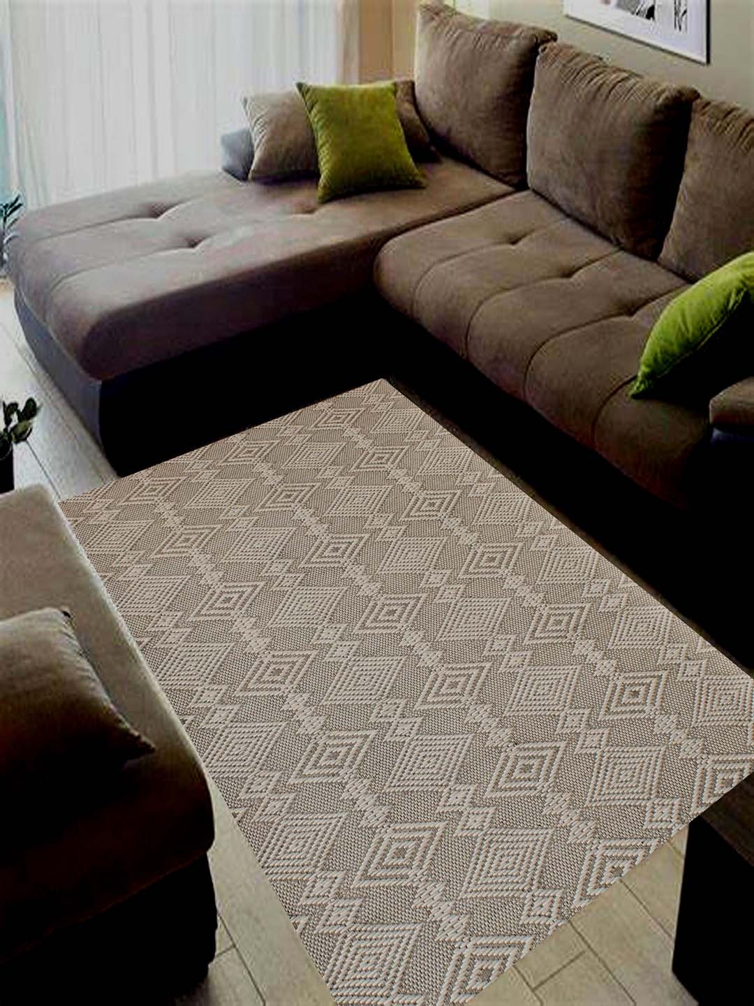 

MRIC White &Beige Geometric Handmade Woollen Carpet