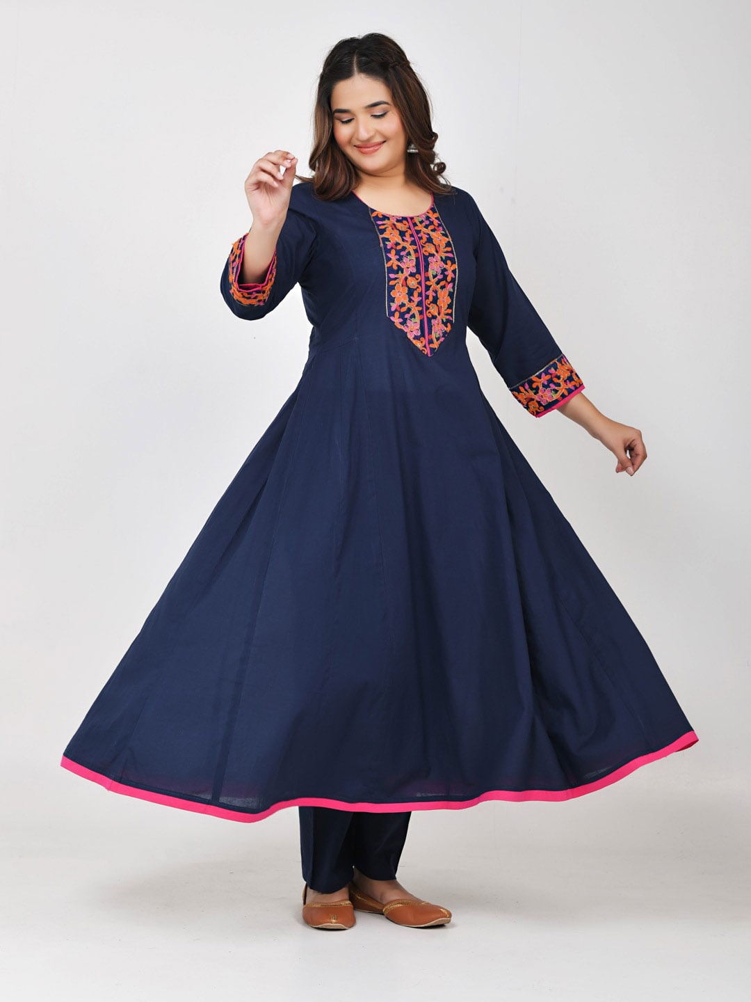 

Jaipuriya Fab Private Limited Women Navy Blue Kurta
