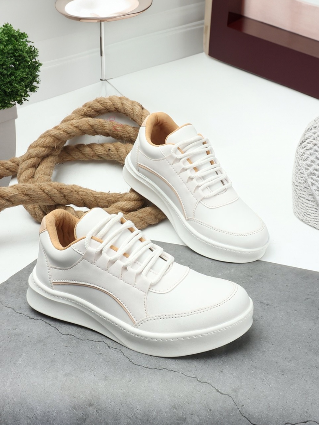 

The Roadster Lifestyle Co. Women White Comfort Insole Lace-Up Sneakers