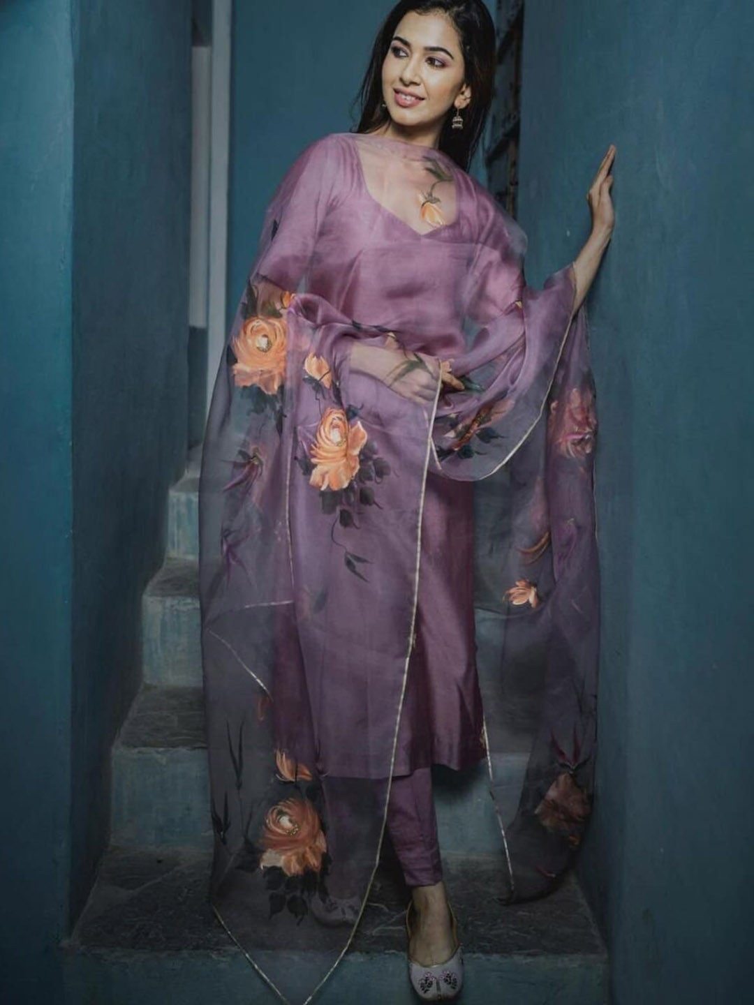 

KALINI Sweetheart Neck Straight Kurta & Trouser With Dupatta, Purple