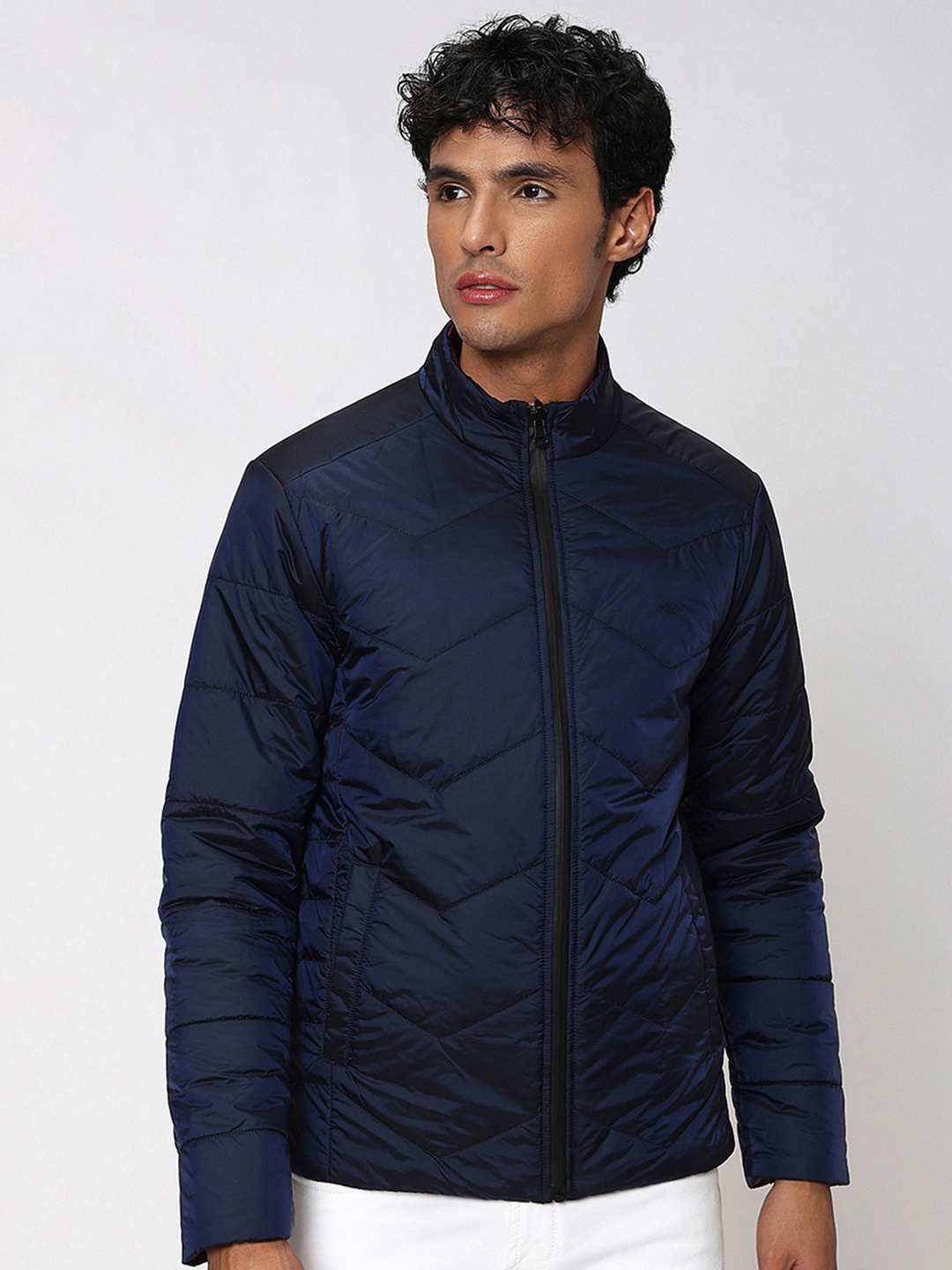 

Mufti Mock Collar Reversible Slim Fit Puffer Jacket, Navy blue