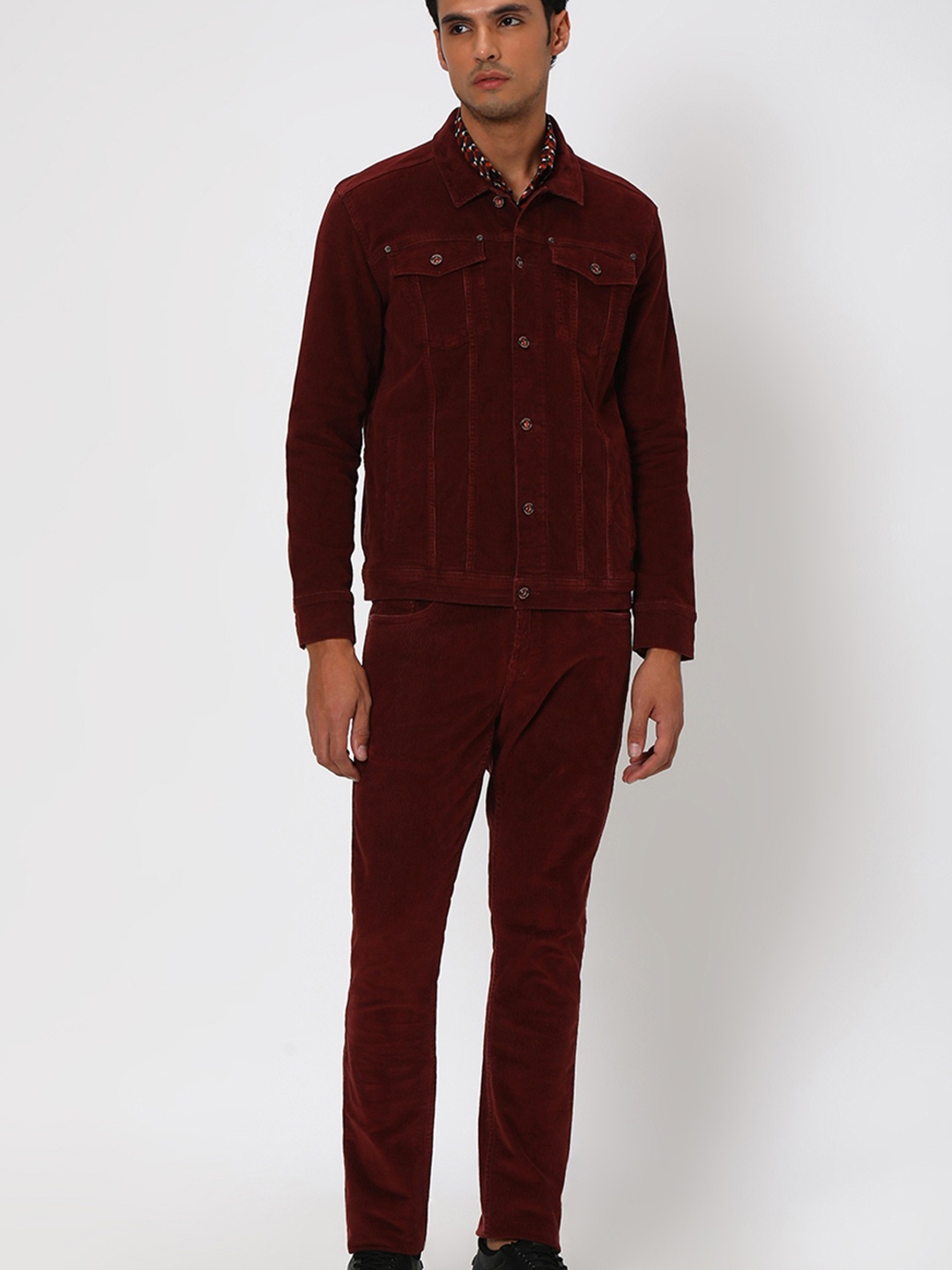 

Mufti Spread Collar Corduroy Trucker Jacket, Maroon