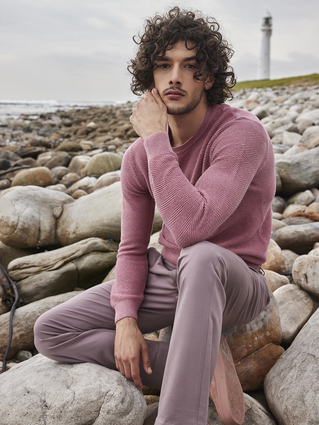 

Mufti Self Design Textured Slim Fit Cotton T-shirt, Pink