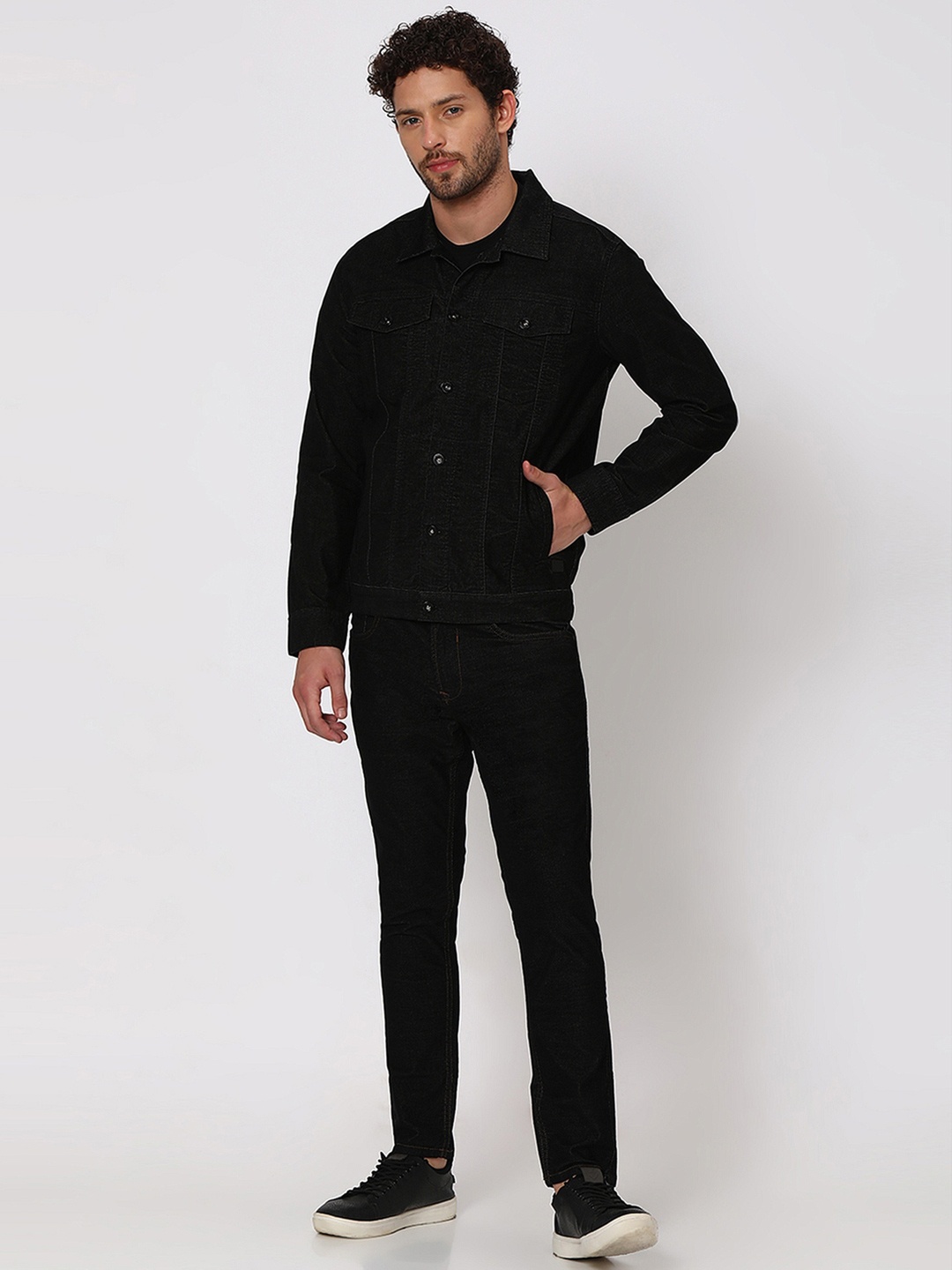 

Mufti Spread Collar Long Sleeves Denim Jacket, Black