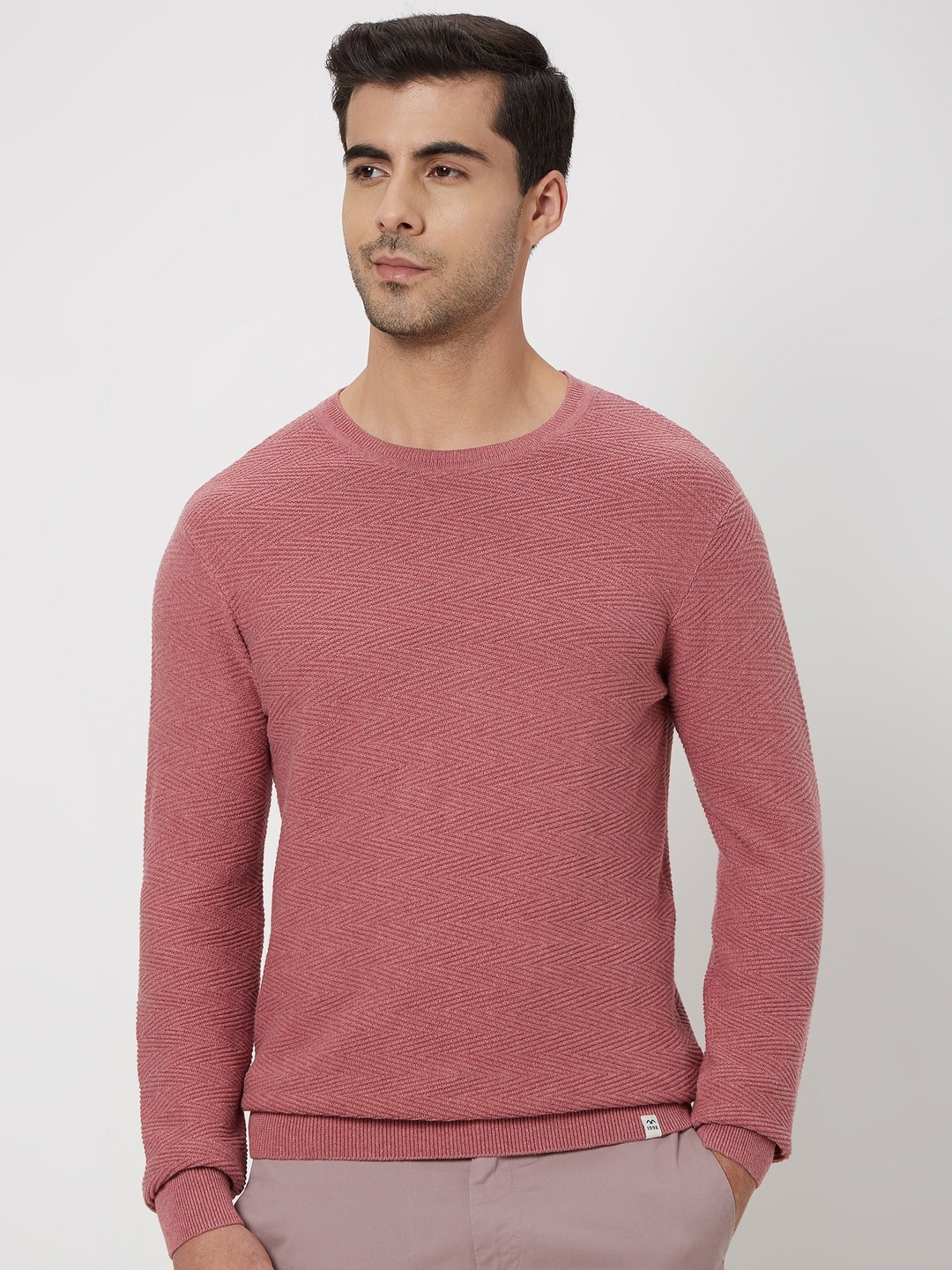 

Mufti Self Design Slim Fit Cotton T-shirt, Pink