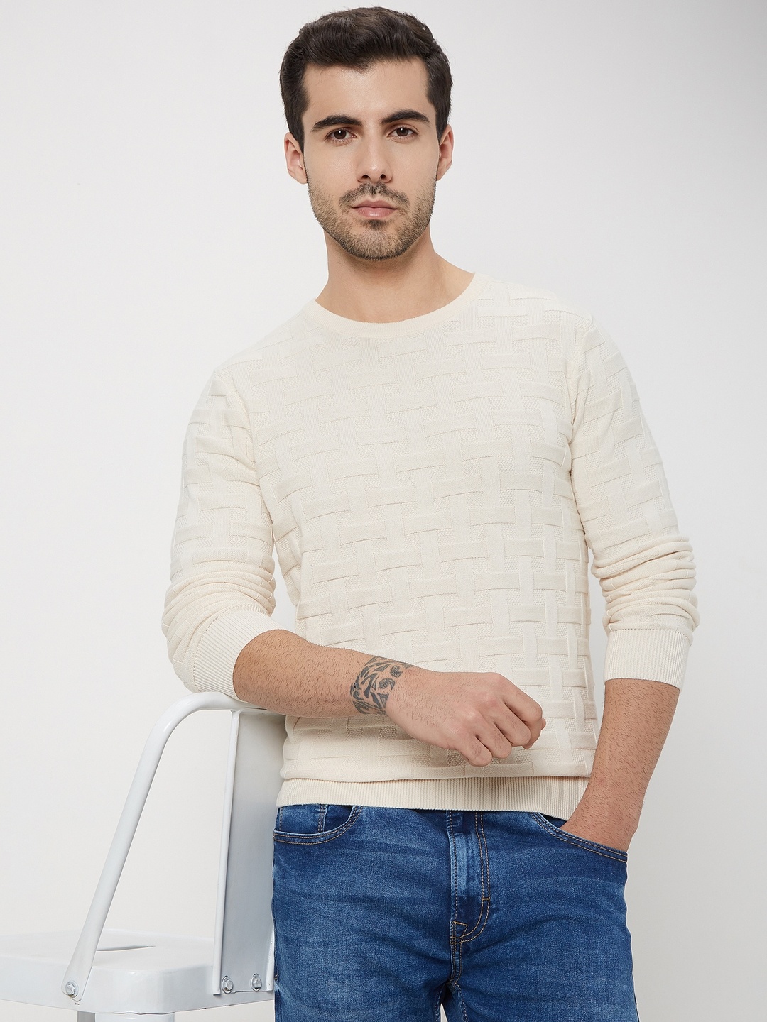 

Mufti Slim Fit Self Design Pure Cotton T-shirt, Off white