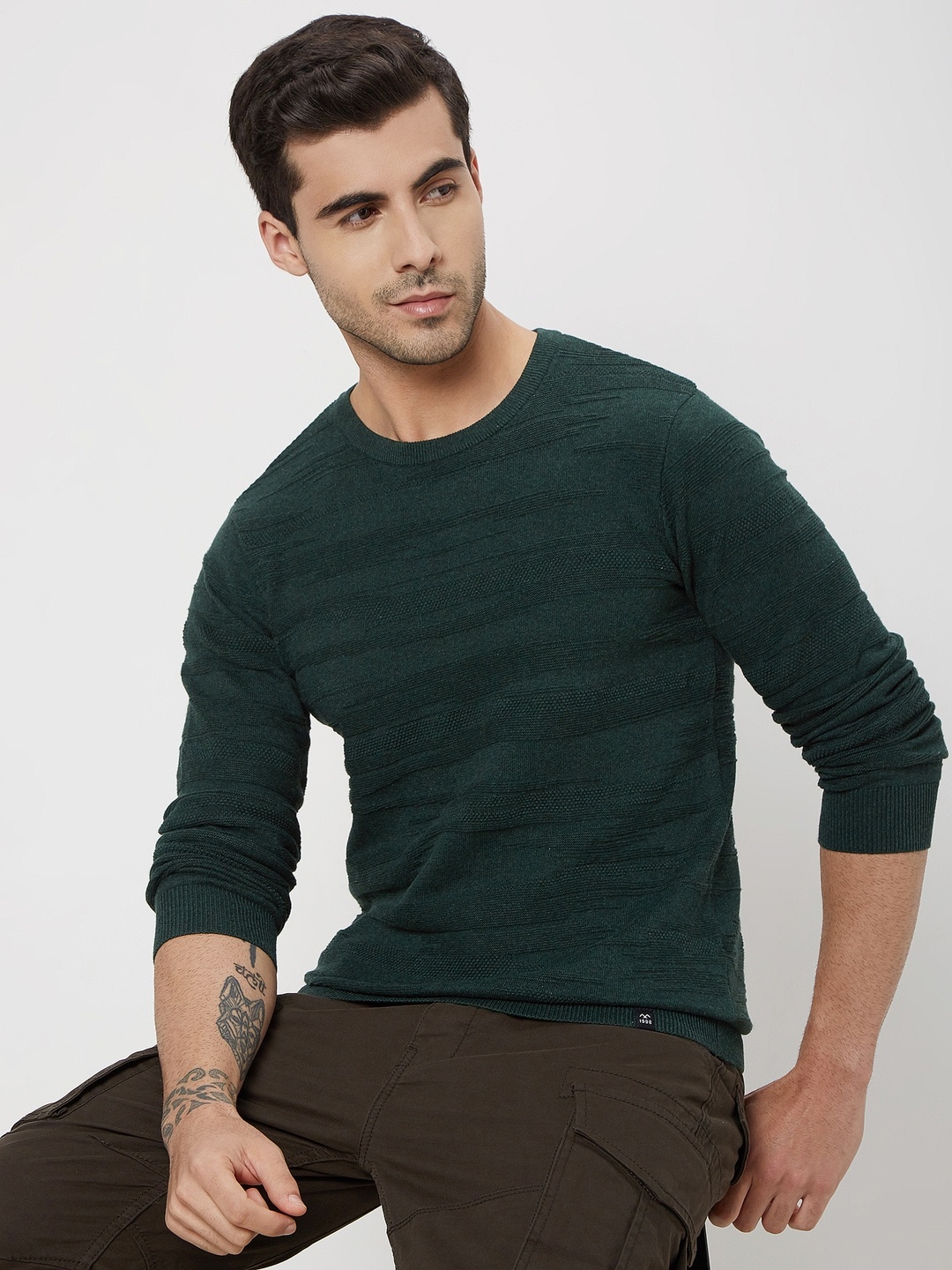

Mufti Slim Fit Self Design Pure Cotton T-shirt, Green