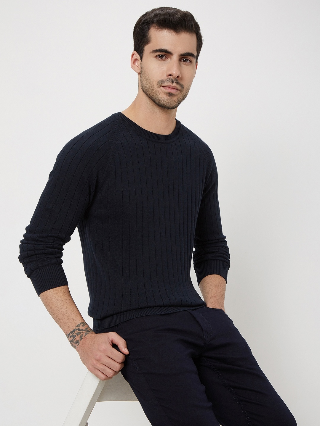 

Mufti Slim Fit Self Design Pure Cotton T-shirt, Navy blue