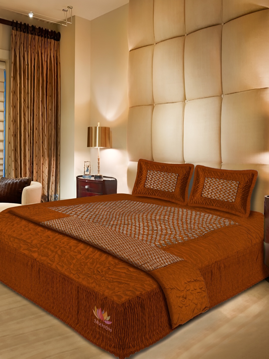 

Jaxmom Gold-Toned Ethnic Motifs Satin Finish Cotton 4 Piece Double King Superfine Bedding Set