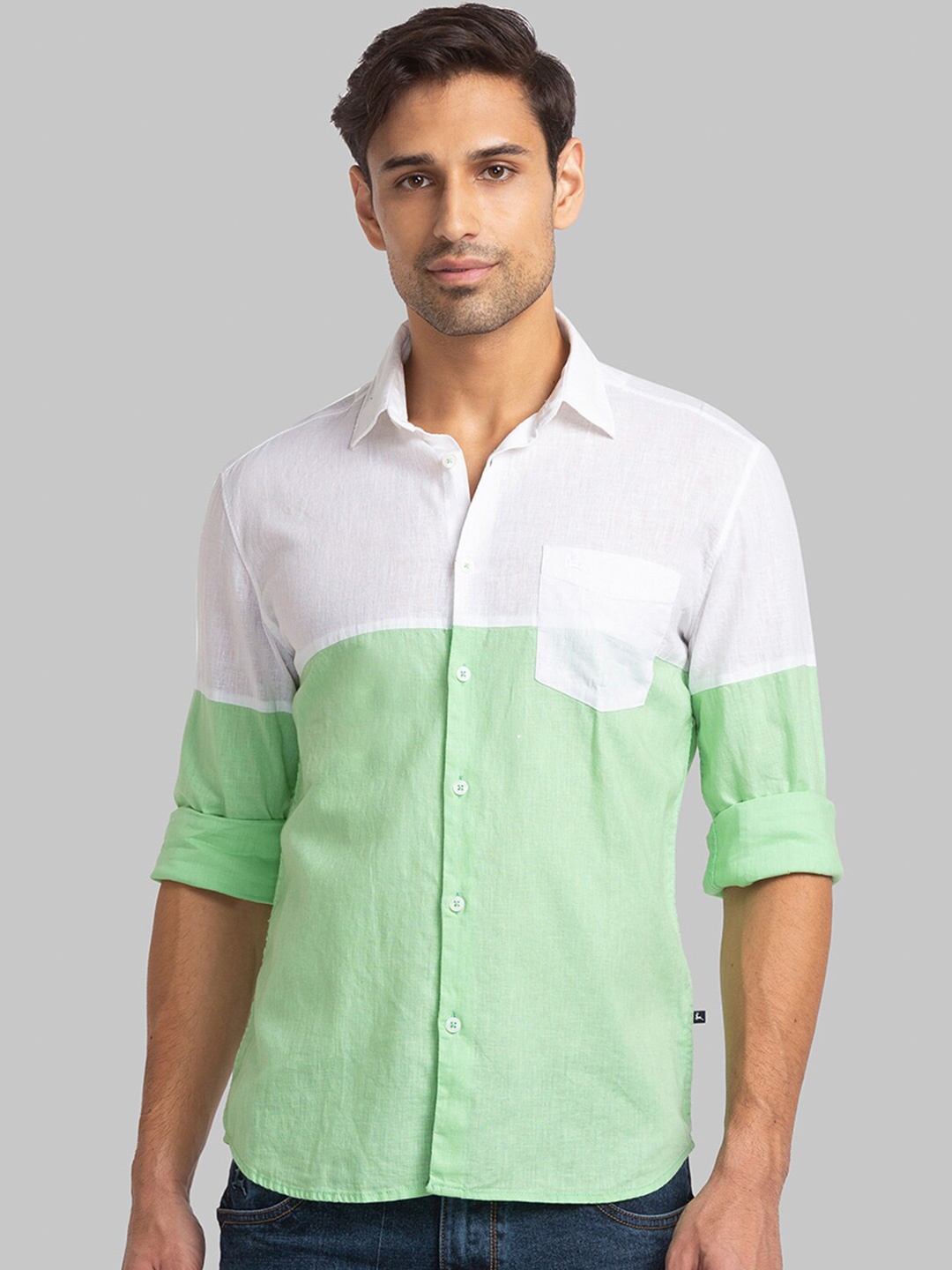 

Parx Colourblocked Spread Collar Long Sleeve Pocket Slim Fit Casual Shirt, Green