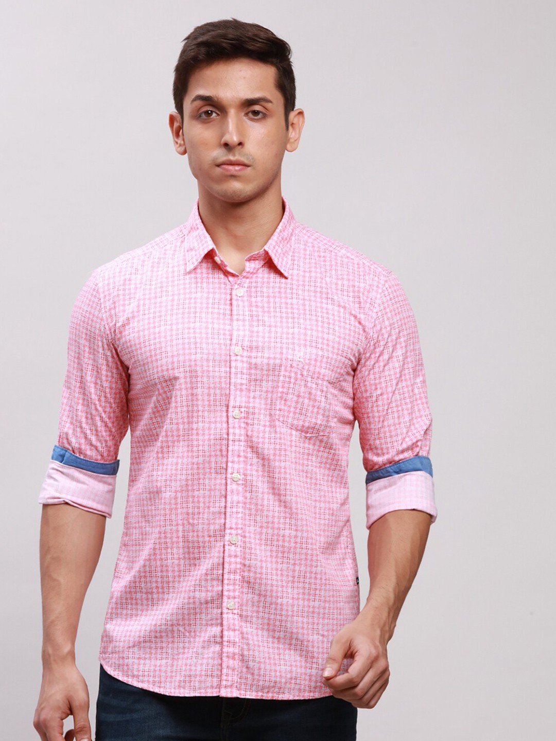 

Parx Slim Fit Micro Checked Pure Cotton Casual Shirt, Red