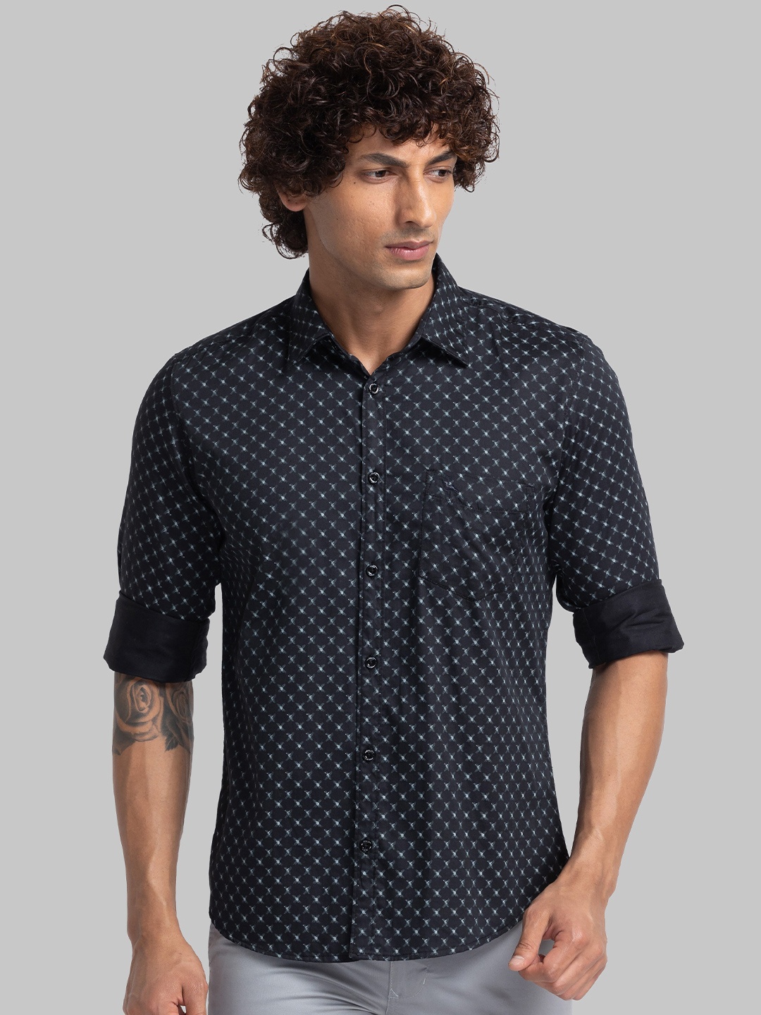 

Parx Slim Fit Geometric Printed Casual Shirt, Black