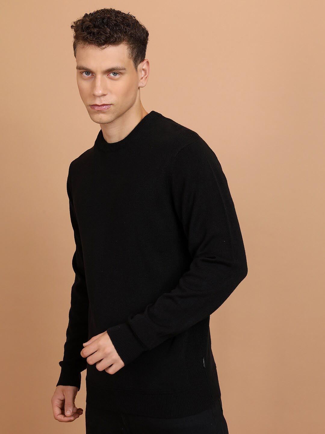 

HIGHLANDER Light Weight Round Neck Pullover Acrylic Sweater, Black