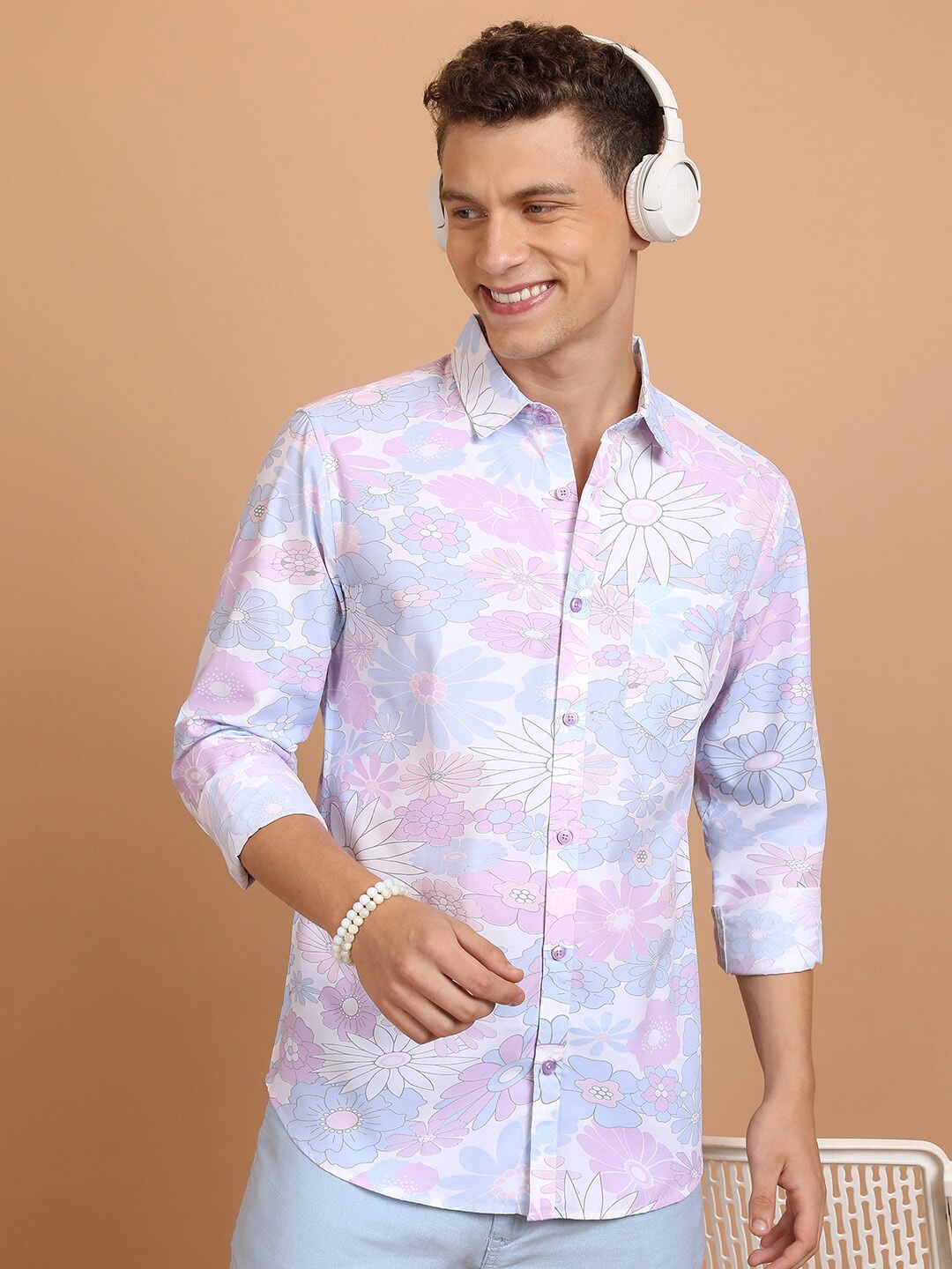 

HIGHLANDER Lavender-Coloured Slim Fit Floral Printed Cotton Casual Shirt