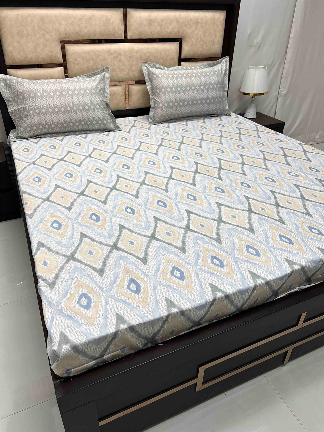 

Pure Decor Cotton King Size Double Bed Bedsheet With 2 Pillow Covers 2.74m X 2.74m, Grey
