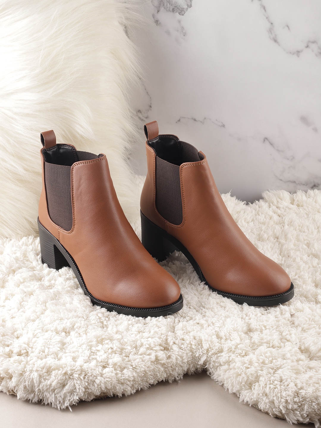

CORSICA Women Block Heel Mid-Top Chelsea Boots, Tan