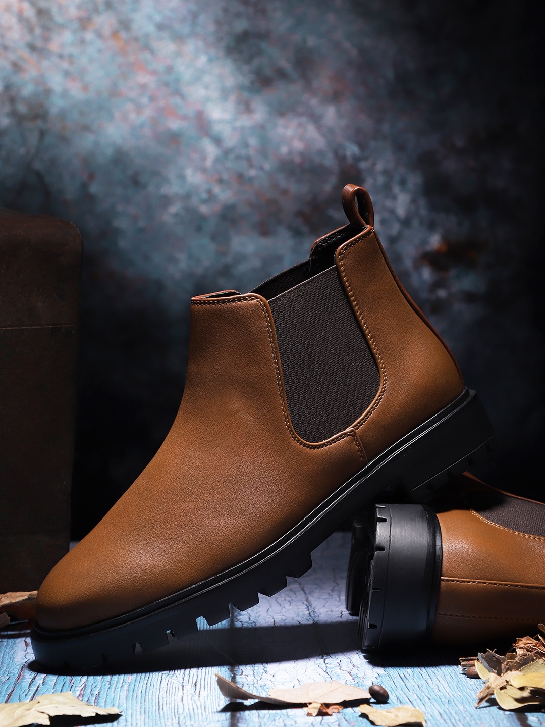 

The Roadster Lifestyle Co. Women Mid-Top Chelsea Boot, Tan