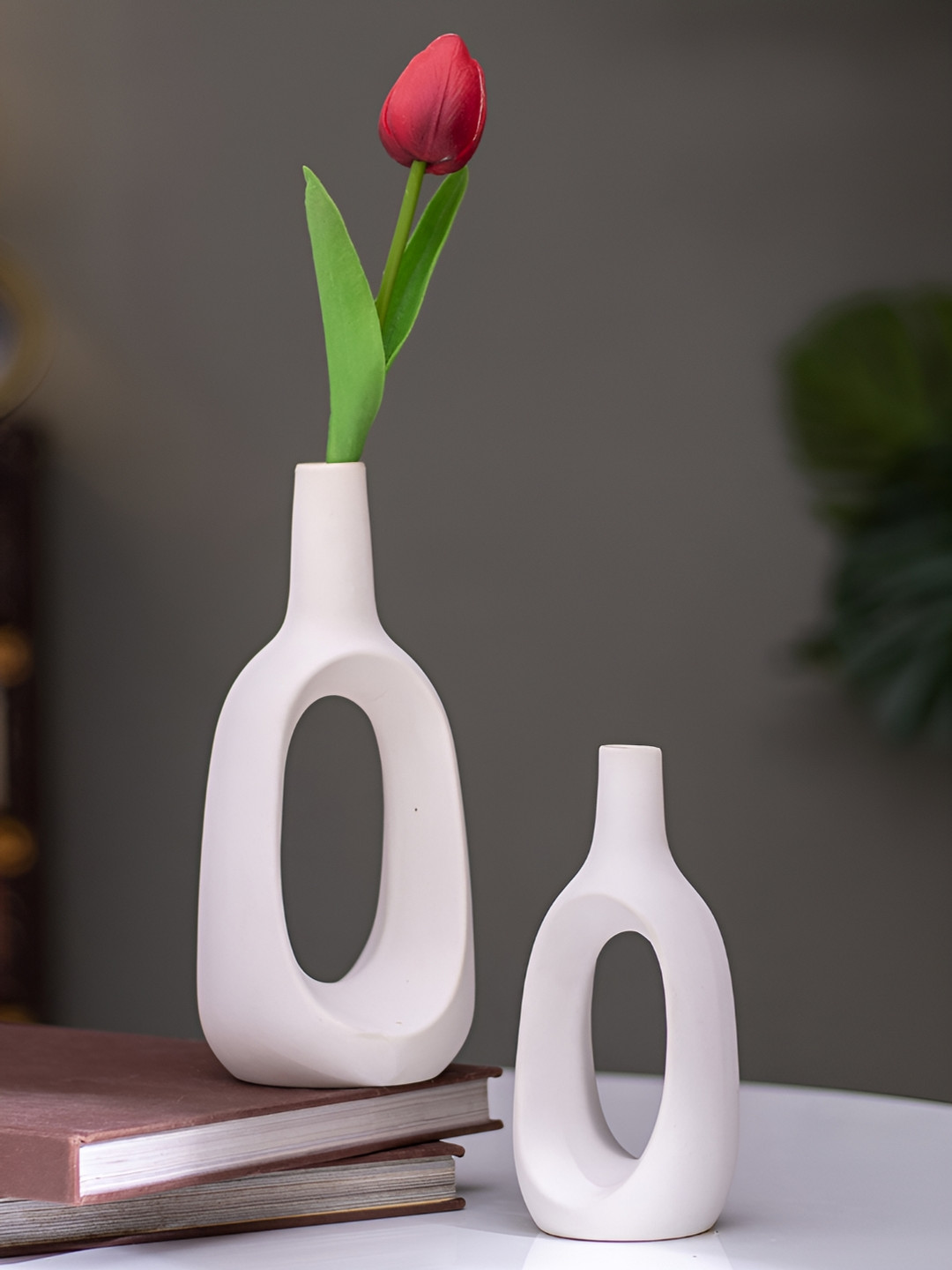 

The Decor Lane Modern Decorative White 2 Pieces Printed Ceramic Flower Vases