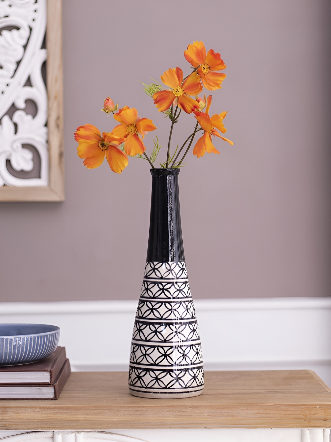 

The Decor Lane Modern Decorative White & Black Printed Ceramic Flower Vase