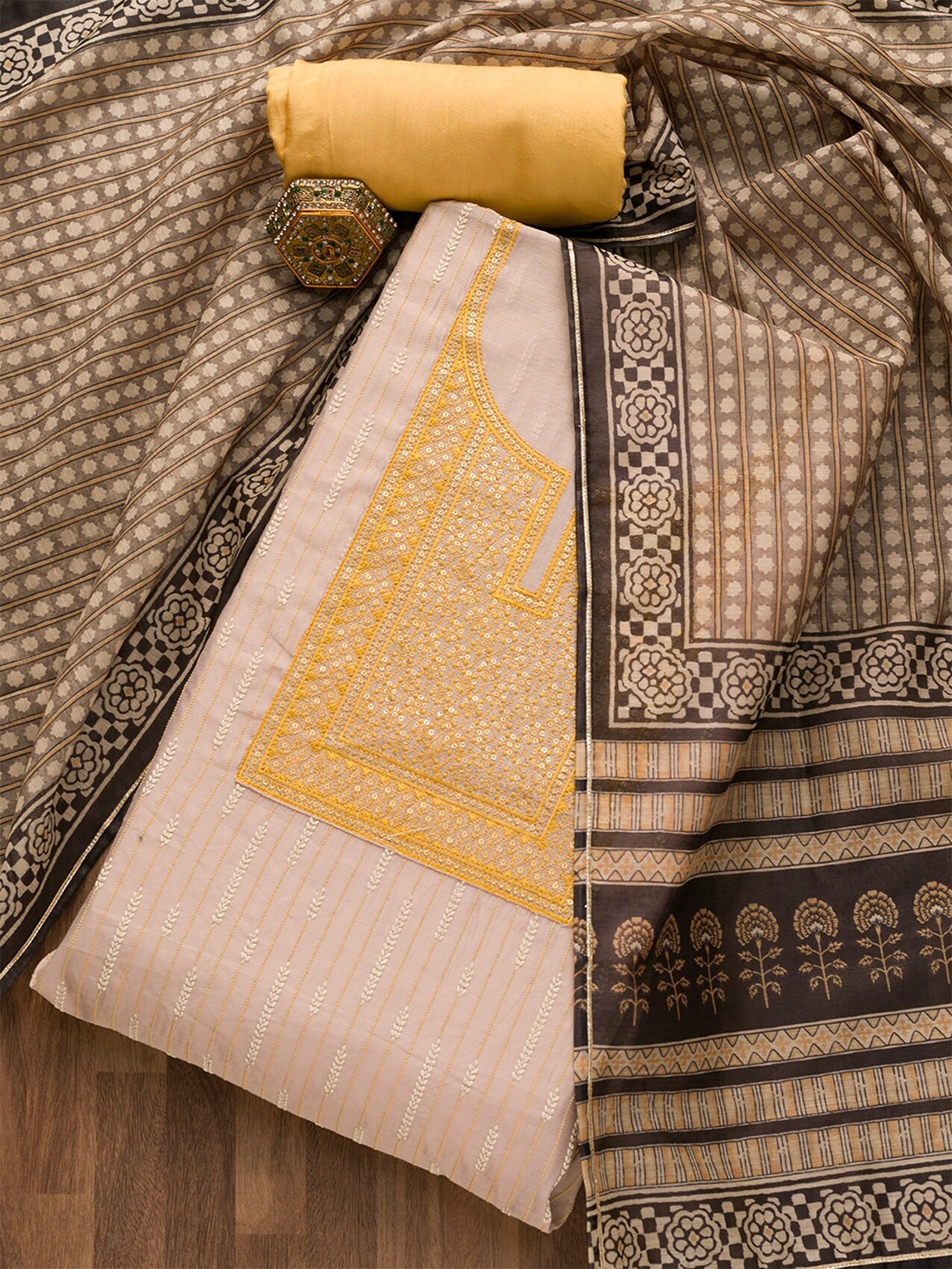 

Koskii Embroidered Pure Cotton Unstitched Dress Material, Yellow