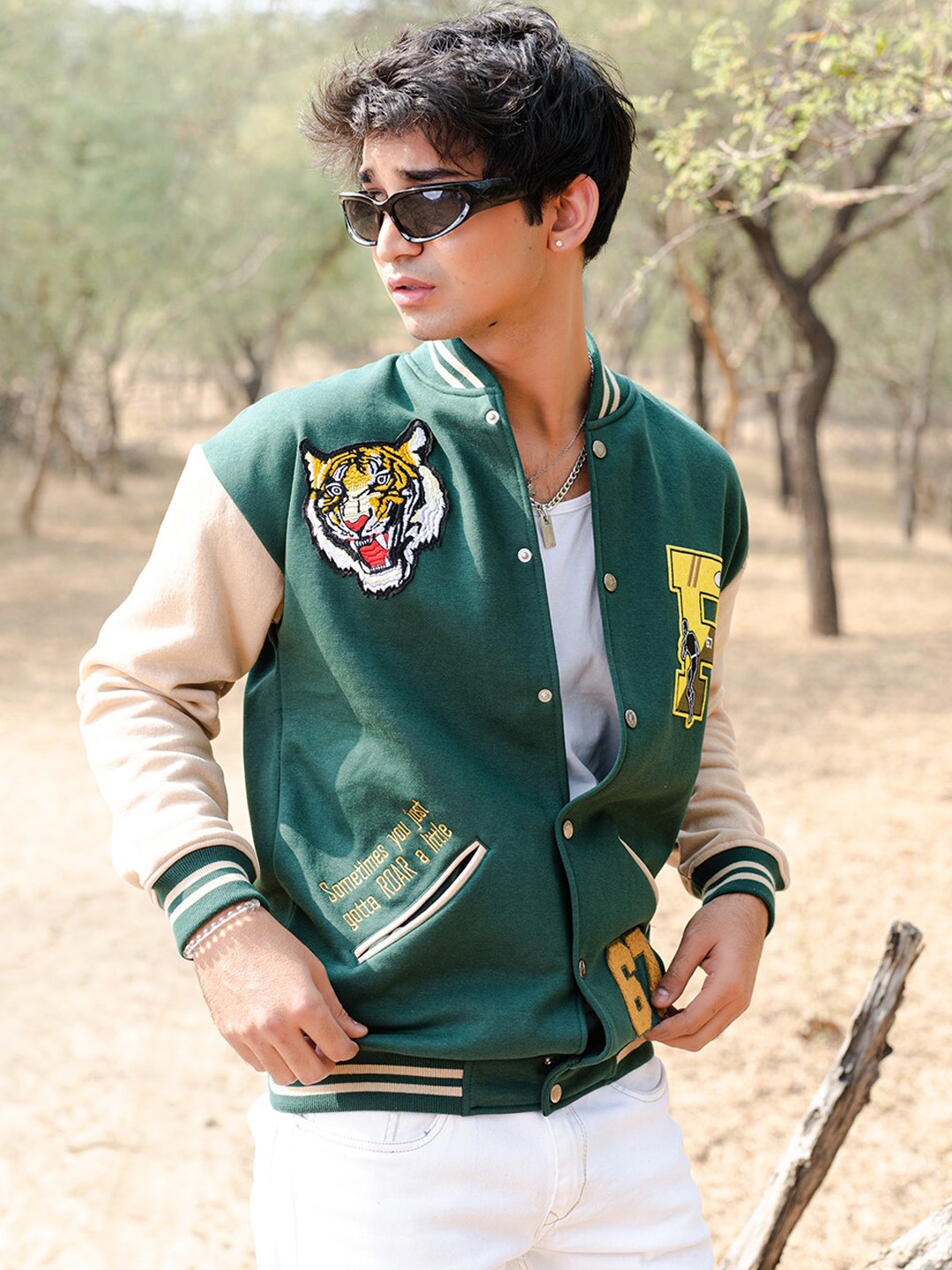 

Tistabene Self Design Lightweight Cotton Varsity Jacket, Green