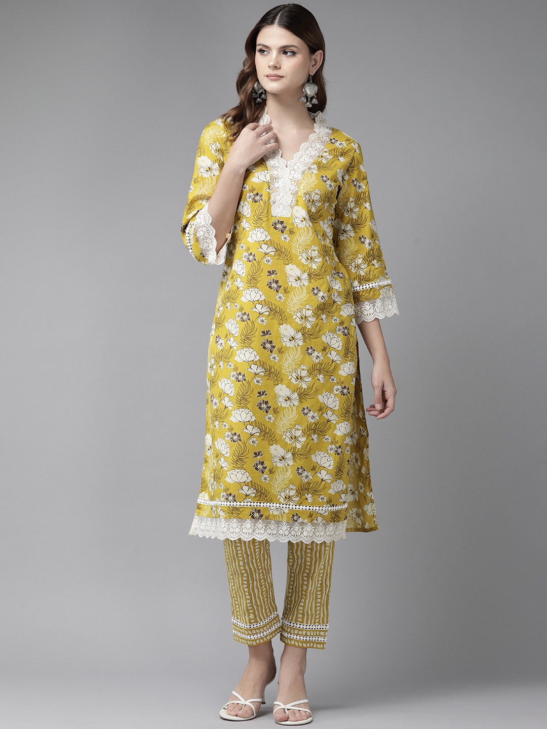 

Yufta Floral Printed Regular Thread Work Pure Cotton Kurta with Trousers, Mustard