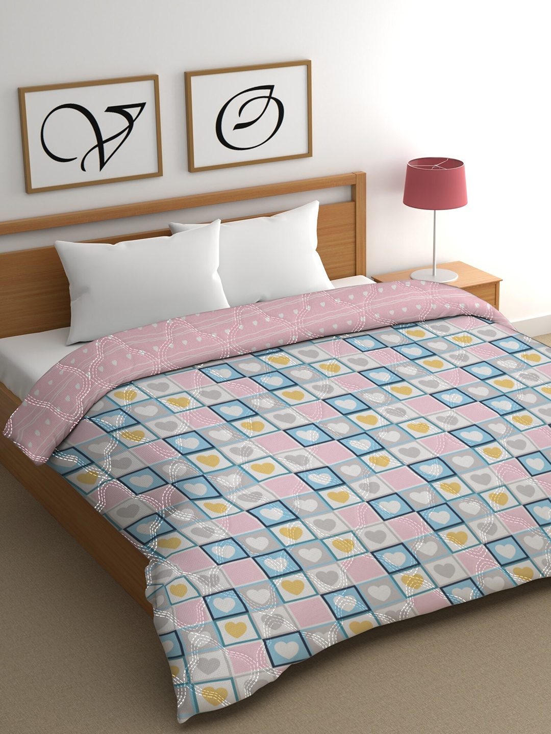 

CHHAVI INDIA Pink & Blue Geometric Cotton Mild Winter 350 GSM Double Bed Comforter