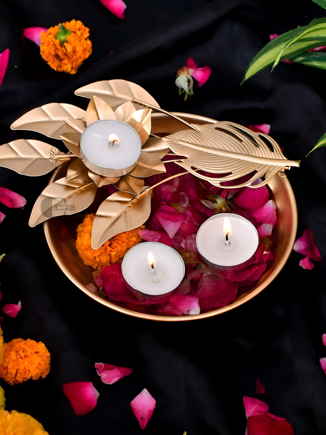 

COOPTIC Gold-Toned 1 Candle