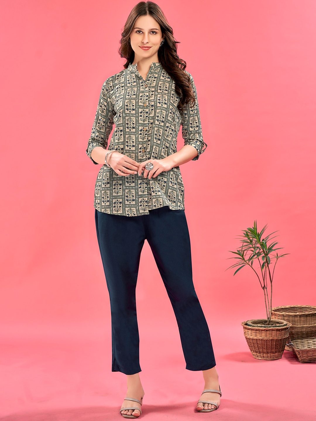 

Anouk Grey Floral Printed Shirt With Trousers
