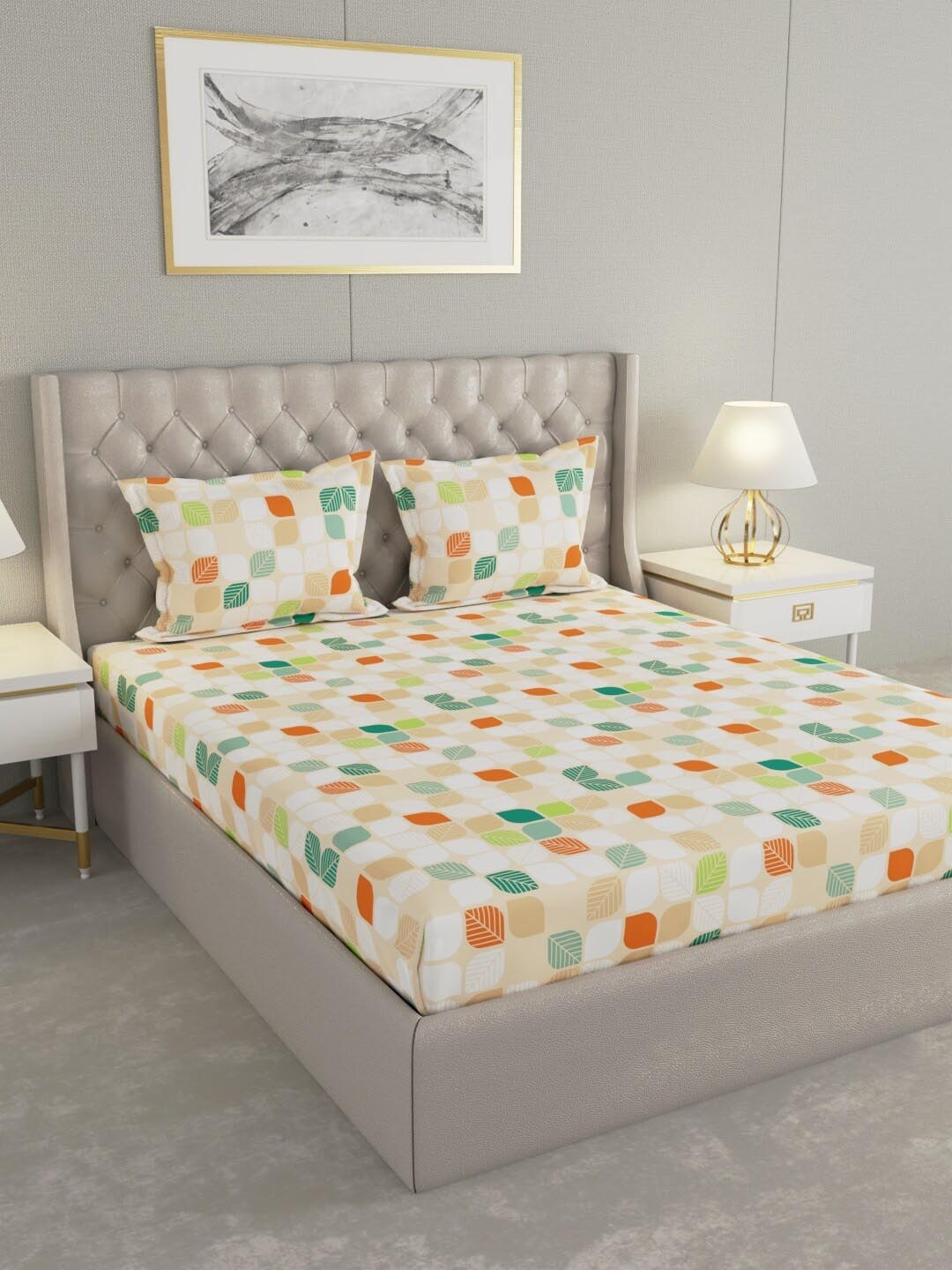 

Raymond Home Beige &Orange Geometric Cotton 104 TC Queen Bedsheet with 2 Pillow Covers