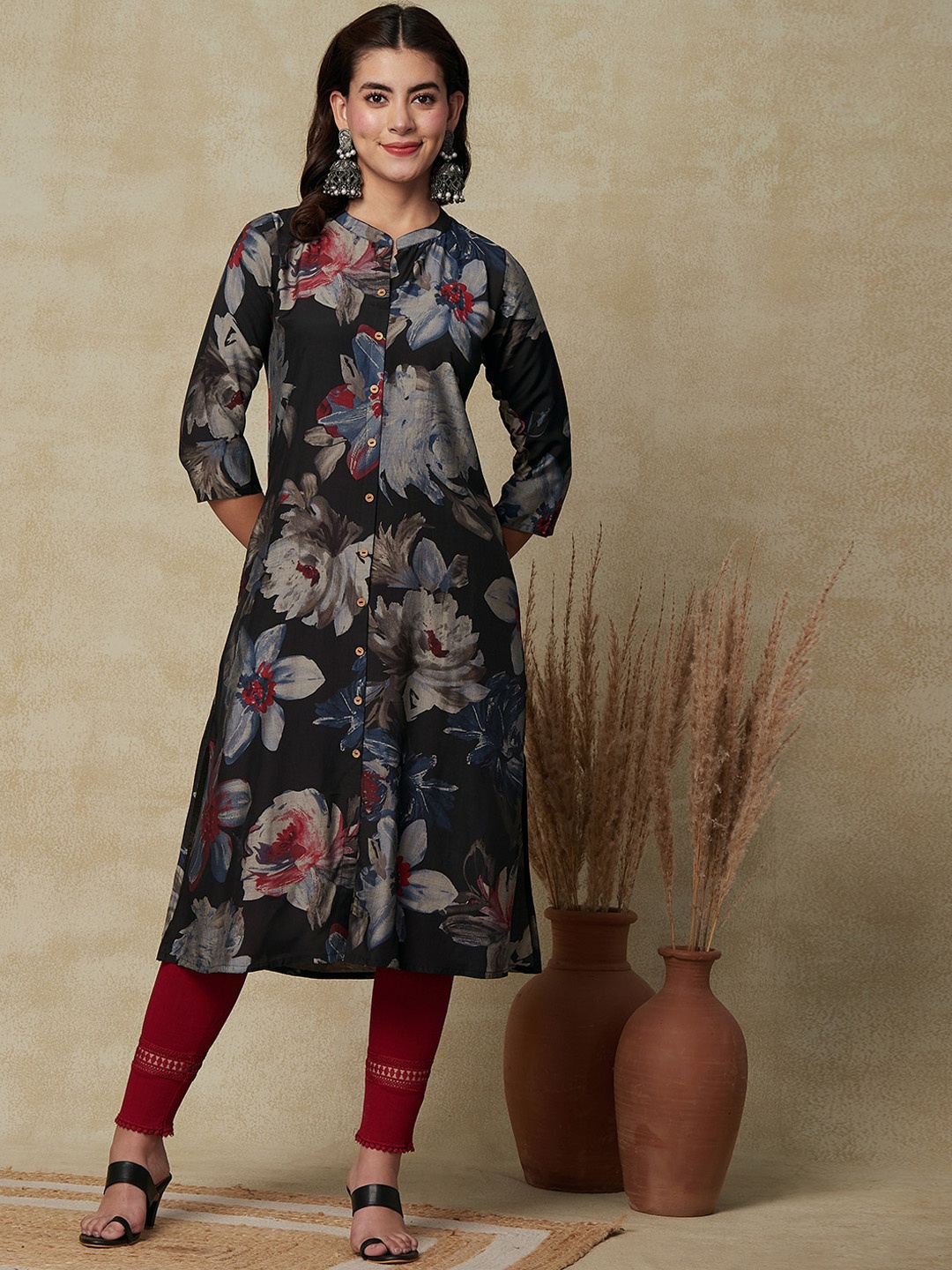 

FASHOR Floral Printed Mandarin Collar A-Line Silk Kurta, Black