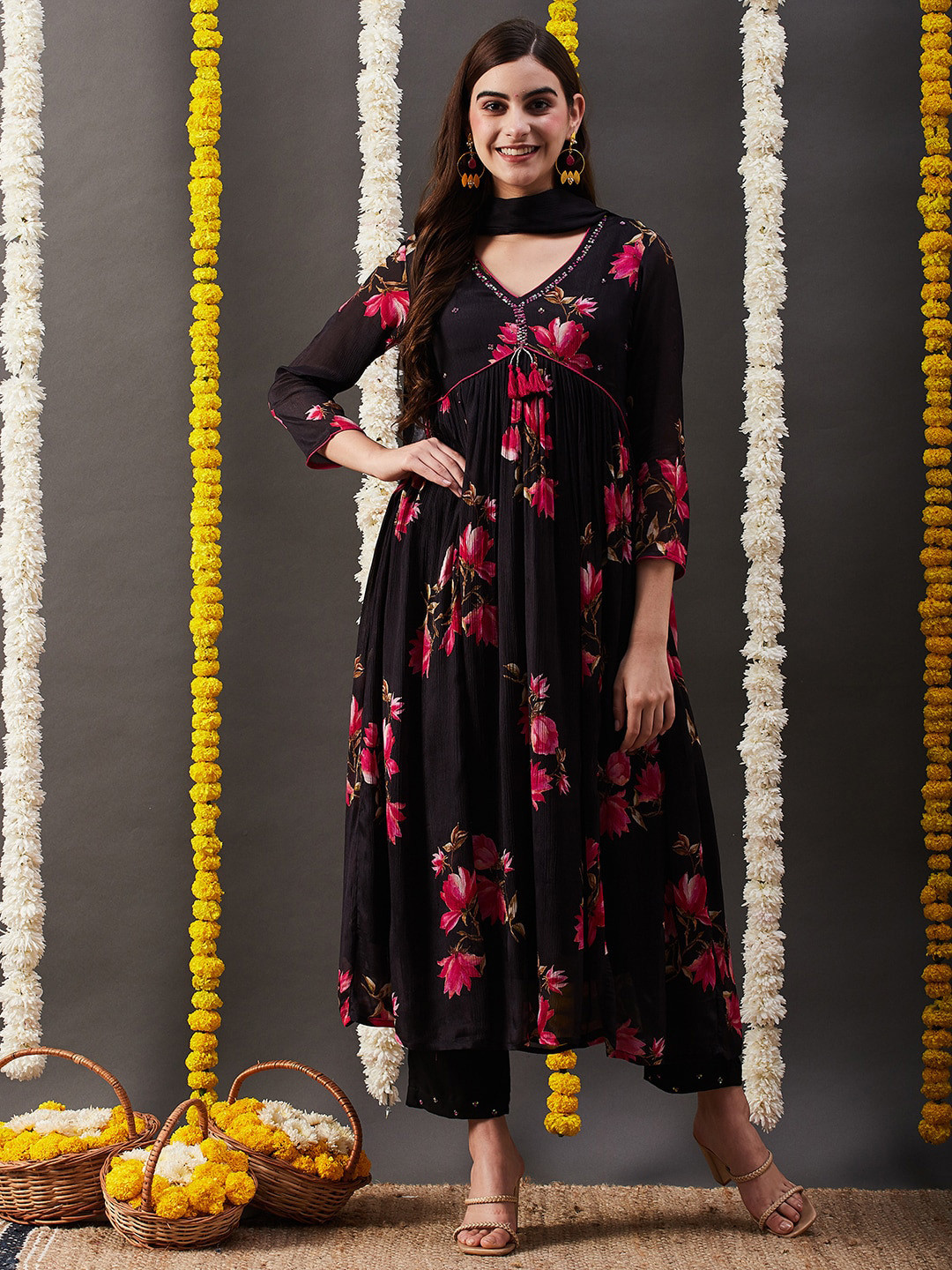 

FASHOR Black Floral Printed Beads & Stones Empire Kurta With Trouser & Dupatta