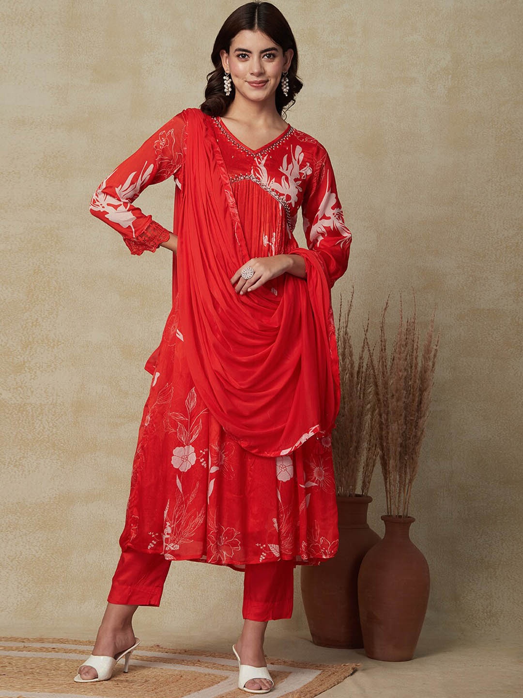 

FASHOR Red Floral Printed Beads & Stones Empire Kurta With Trouser & Dupatta