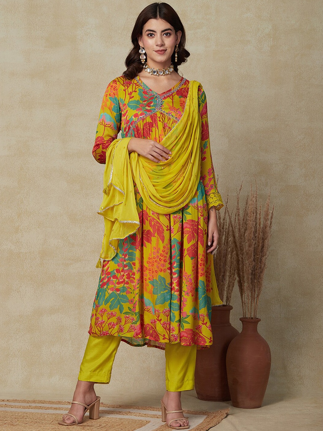 

FASHOR Yellow Printed Straight Kurta Set