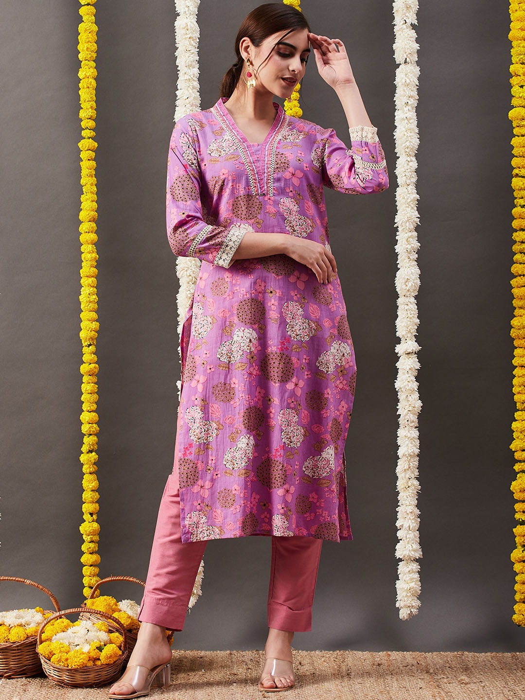 

FASHOR Floral Printed Sequinned Cotton Straight Kurta, Purple