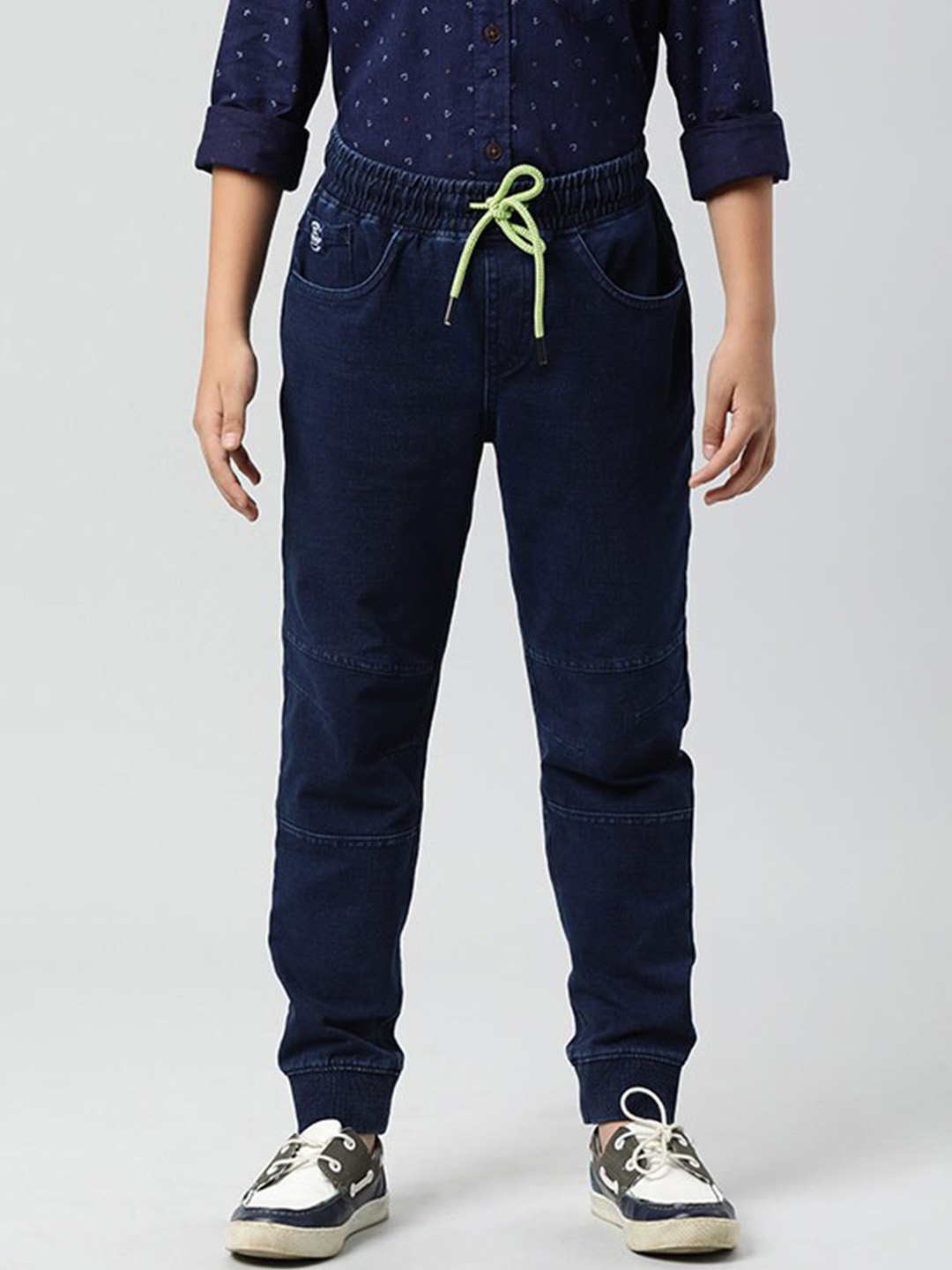 

Indian Terrain Boys Mid-Rise Dark Shade Clean Look Stretchable Joggers, Navy blue