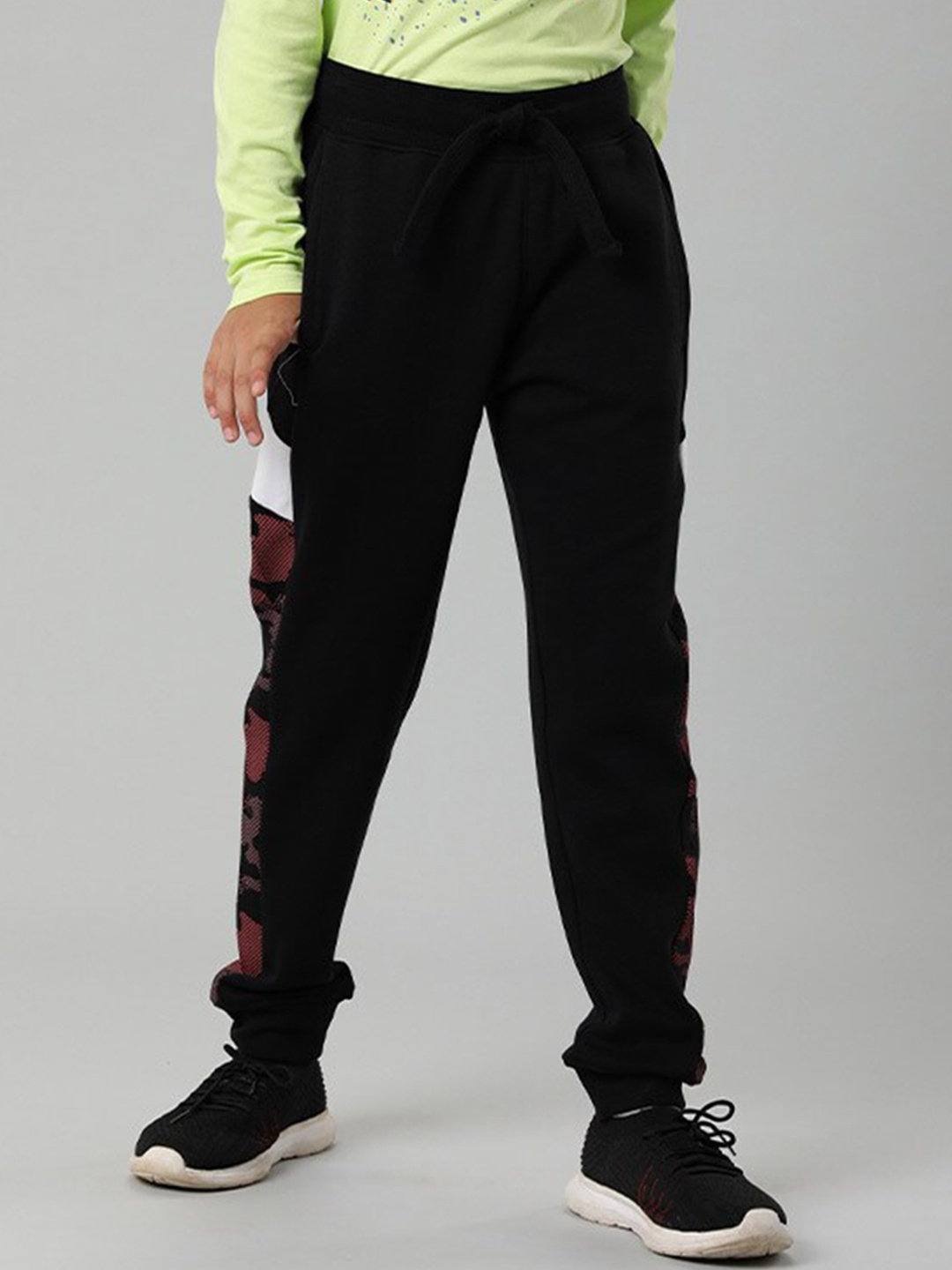 

Indian Terrain Boys Mid Rise Stretchable Joggers, Black