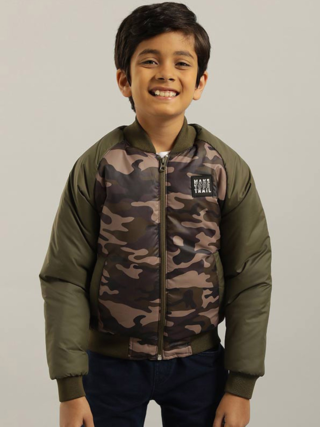 

Indian Terrain Boys Camouflage Lightweight Outdoor Open Front Jacket, Green