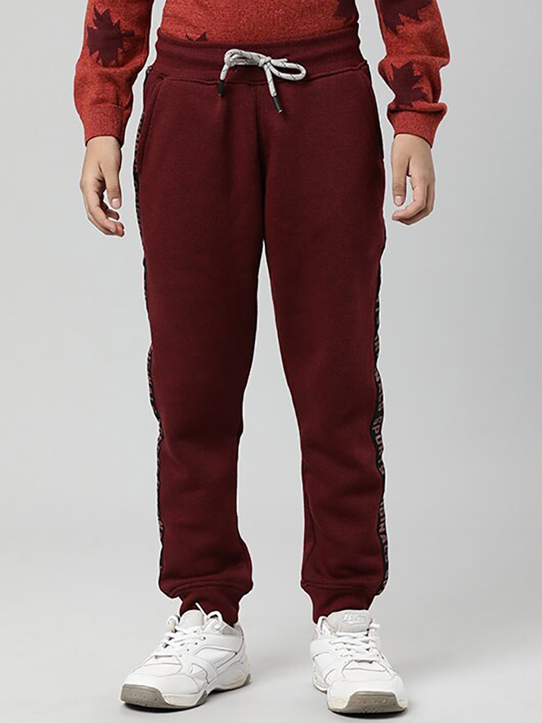 

Indian Terrain Boys Side Pocket Mid-Rise Joggers, Maroon