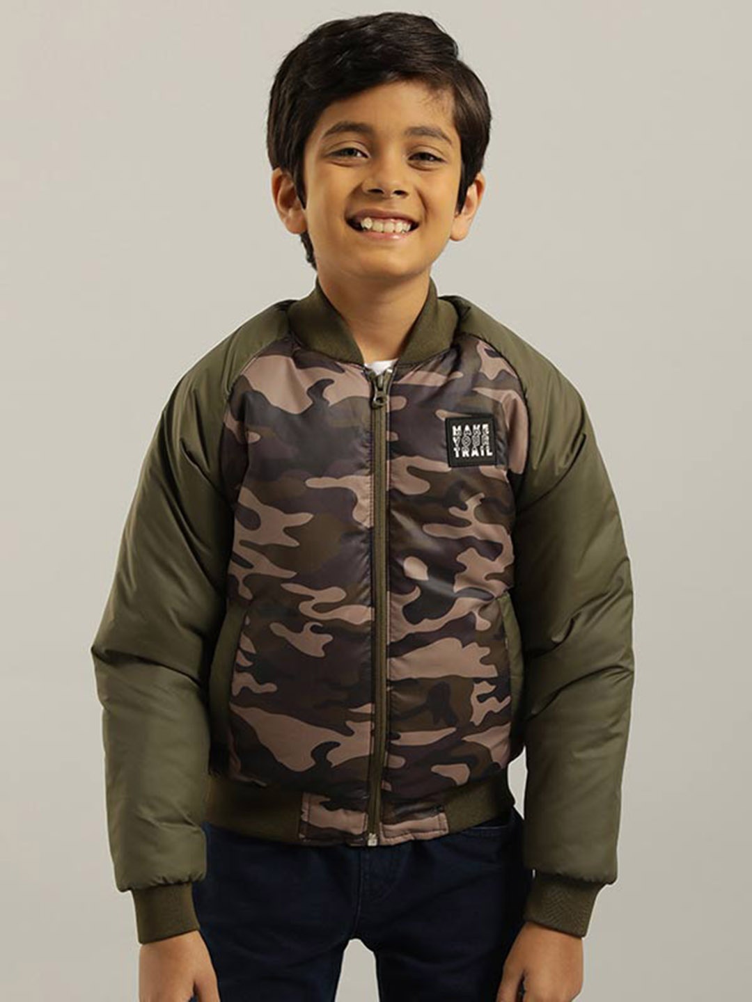 

Indian Terrain Boys Camouflage Lightweight Outdoor Padded Jacket, Green
