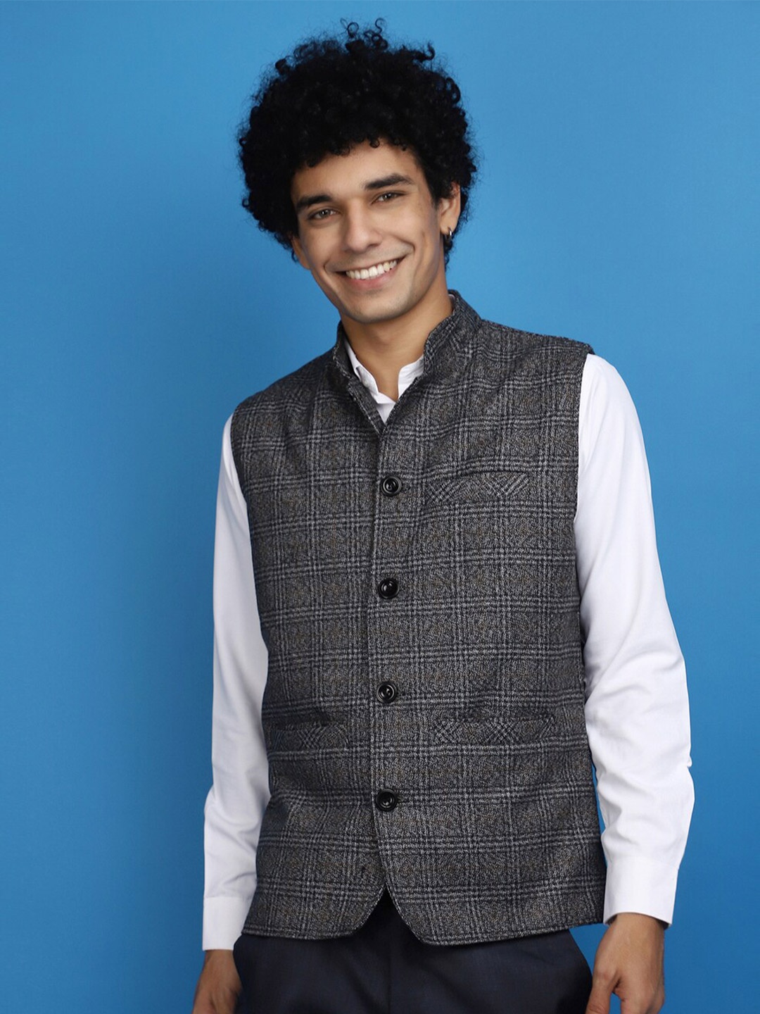 

V-Mart Checked Cotton Nehru Jacket, Grey