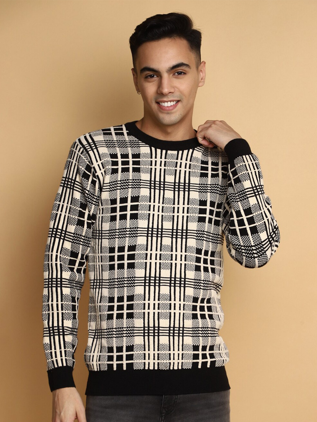 

V-Mart Checked Cotton Pullover, Off white