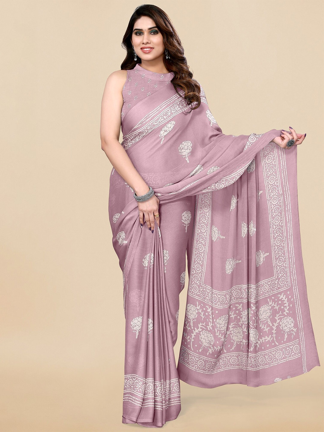 

MIRCHI FASHION Floral Printed Saree, Pink