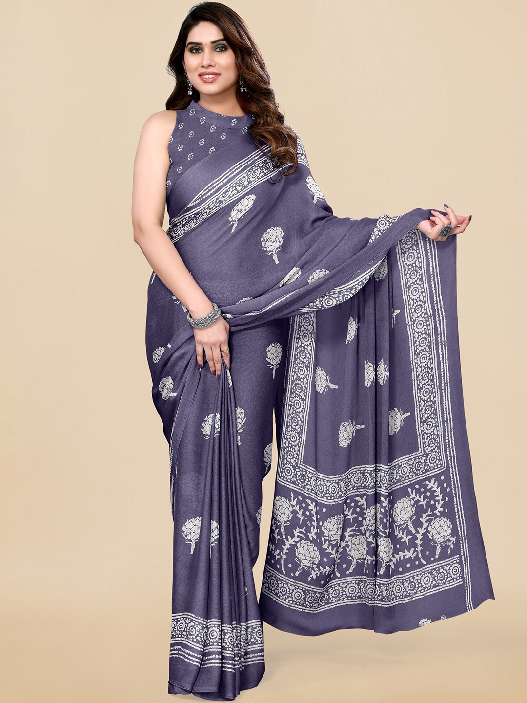 

MIRCHI FASHION Purple & White Batik Printed Poly Chiffon Saree