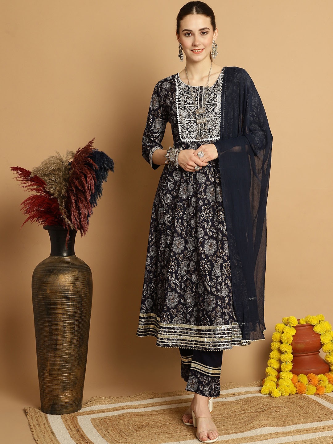 

KALINI Floral Printed Thread Work Detailed Anarkali Kurta & Trouser With Dupatta, Black