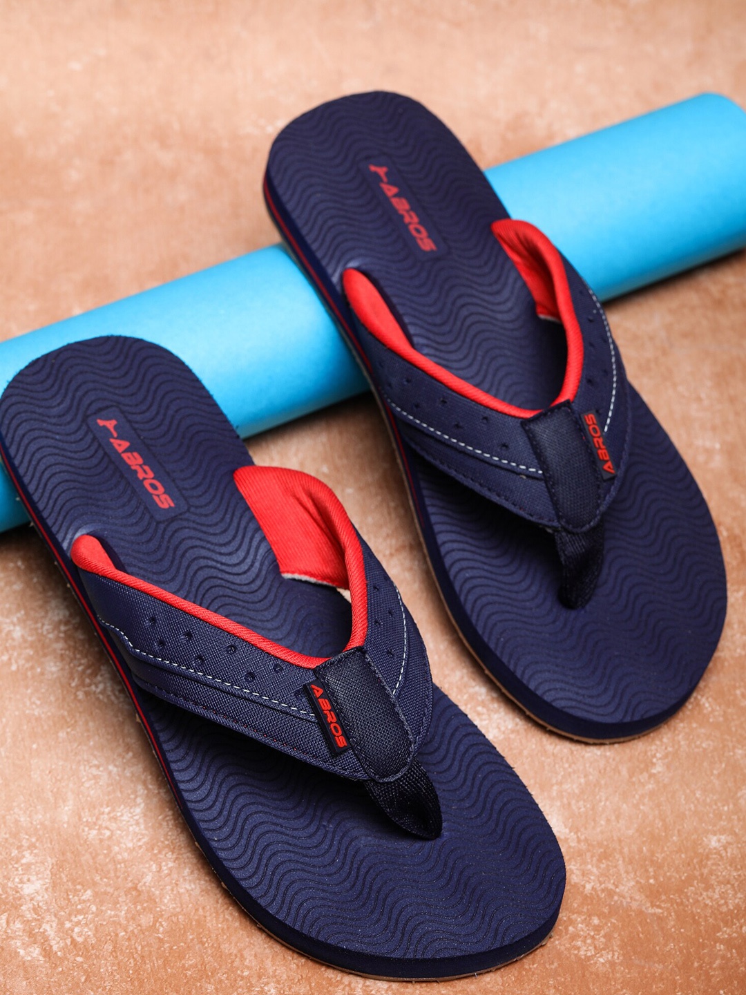 

ABROS Men Textured Thong Flip-Flops, Navy blue