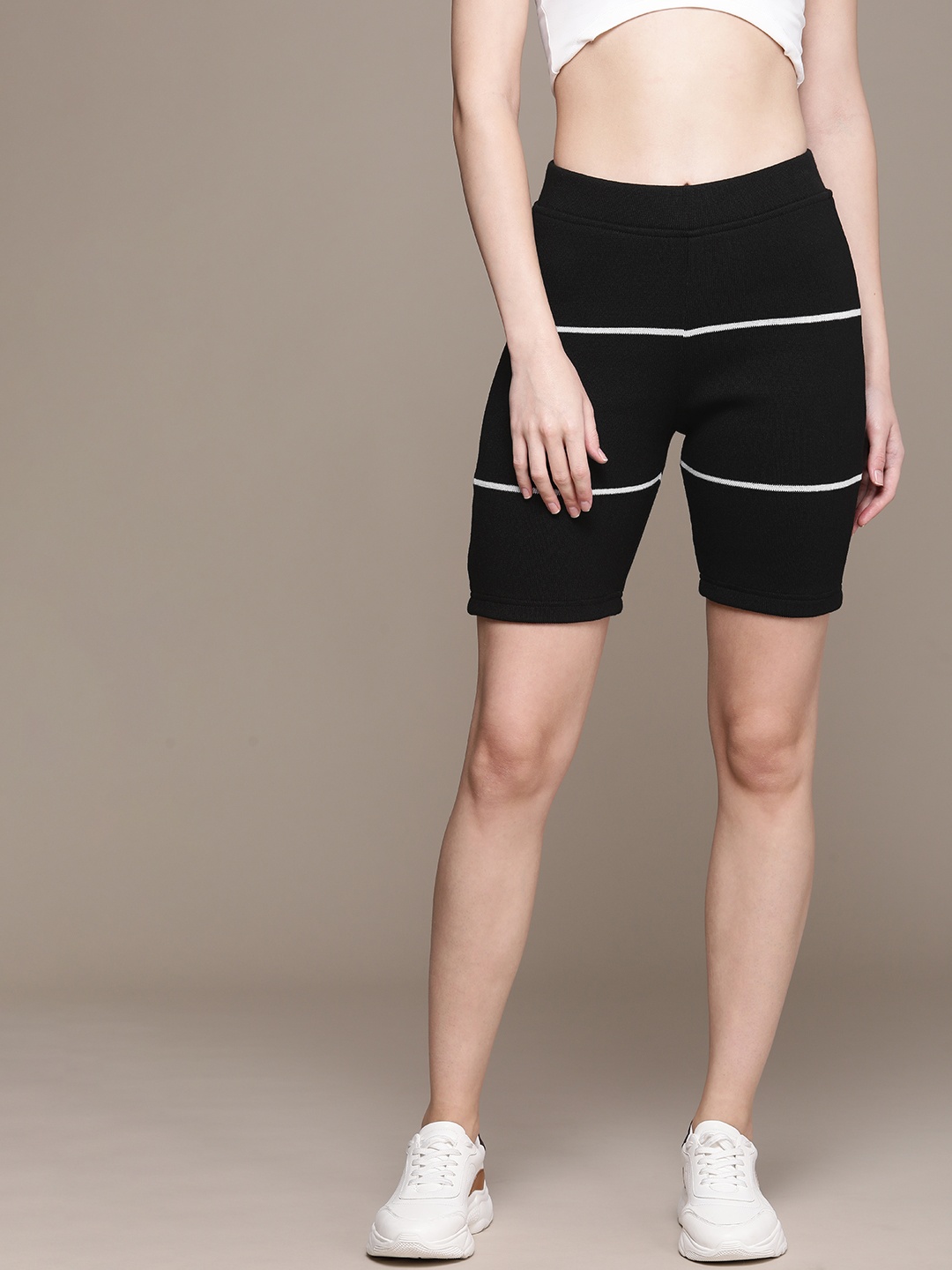 

Roadster Striped Shorts, Black