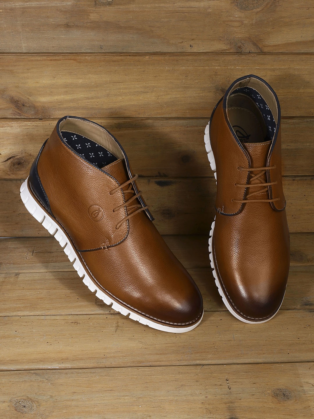 

Jack Rebel Men Textured Leather Mid-Top Desert Boots, Tan