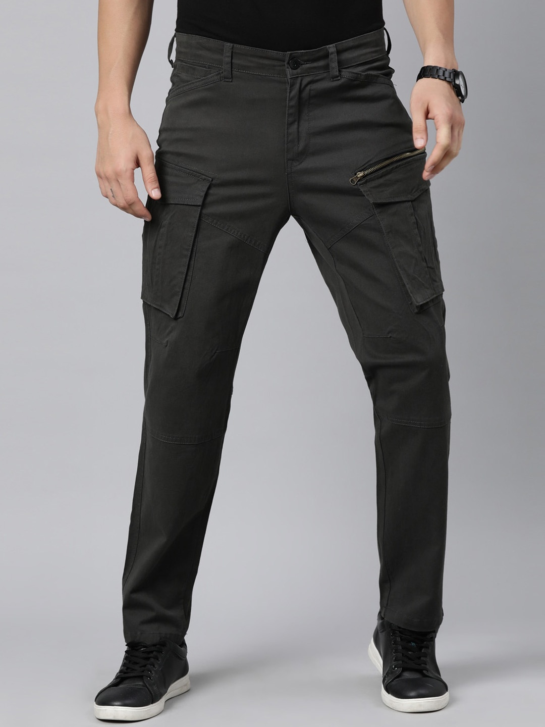 

CINOCCI Men Slim Fit Mid-Rise Cotton Cargos, Grey